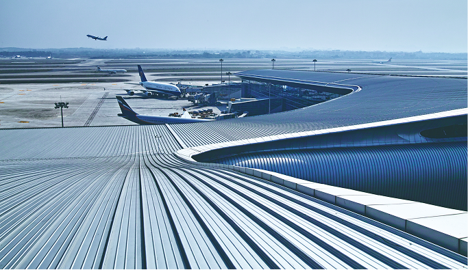 Roof system detail view of Guangzhou Baiyun International Airport Terminal 2.